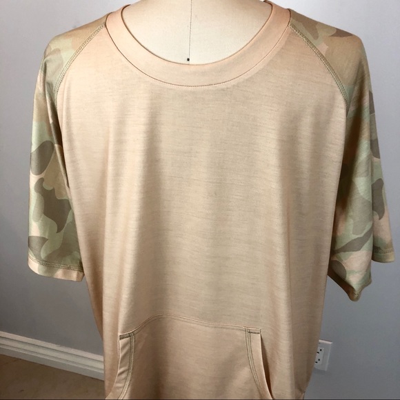 OAKBAY FITS Desert Dust Camo High Low Kangaroo Tee - Picture 2 of 8